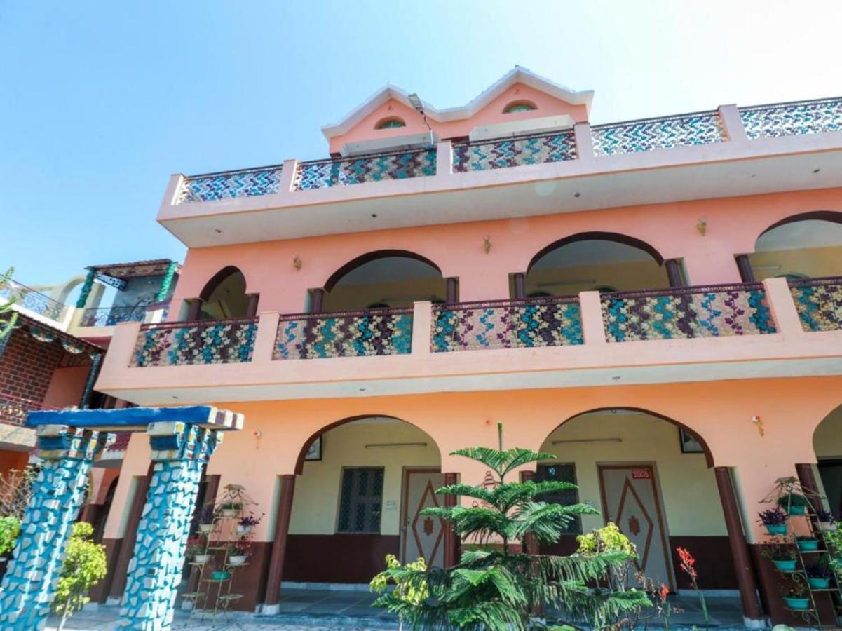 Super Townhouse 139 Ashiyana Smriti Upvan Near Emerald Mall Lucknow Bijnaur Exterior foto
